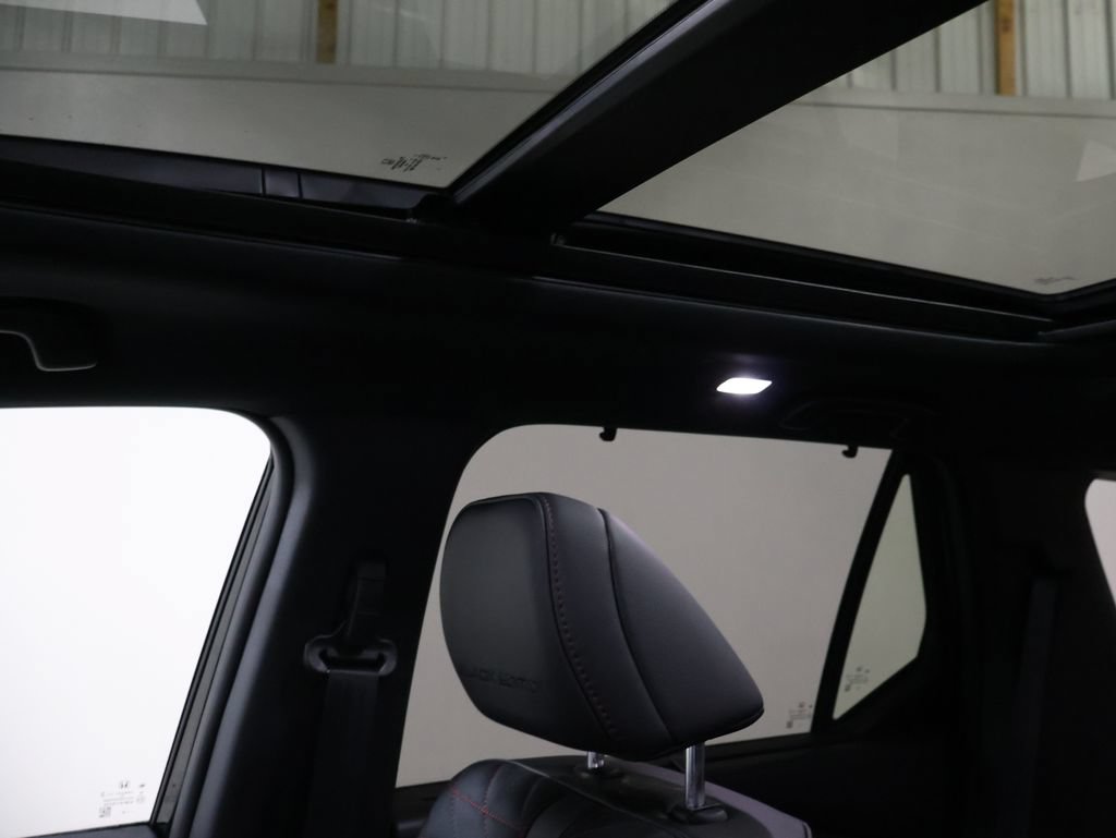 New 2026 Honda Pilot Black Edition image 30