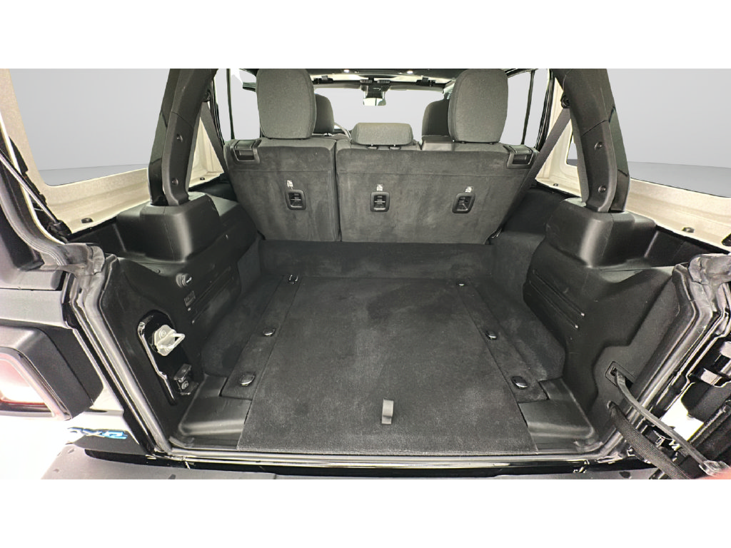 Used 2024 Jeep Wrangler Unlimited AWD/4WD image 23