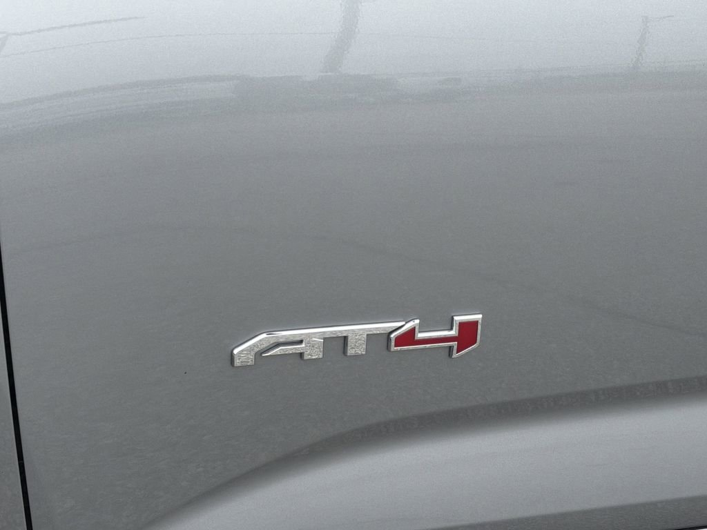 Used 2026 GMC Terrain AT4 image 31
