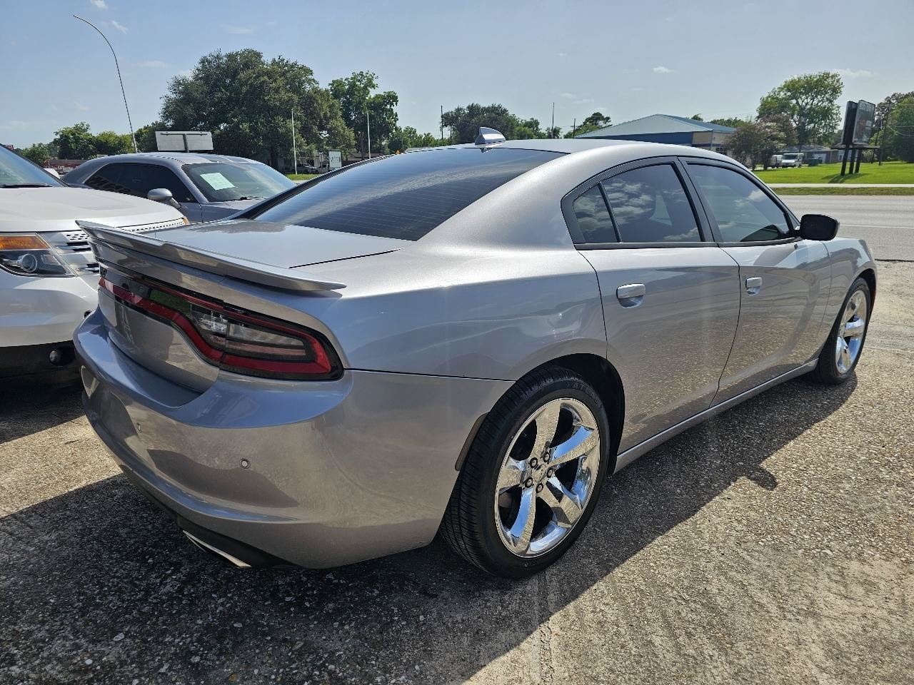 Used 2015 Dodge Charger SE w/ Popular Equipment Group RWD image 15