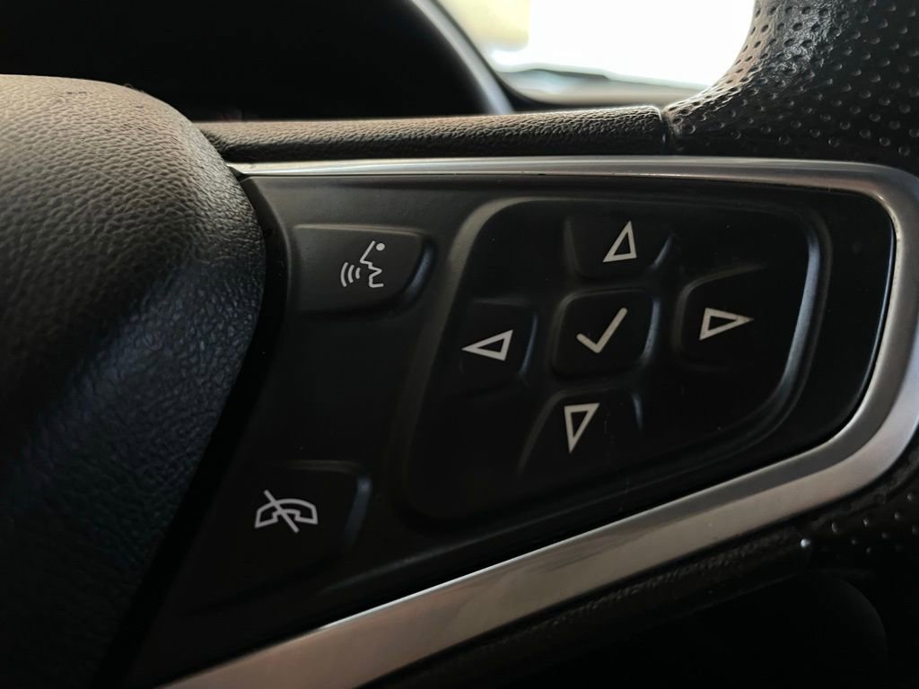 Used 2022 Chevrolet Malibu LT image 27