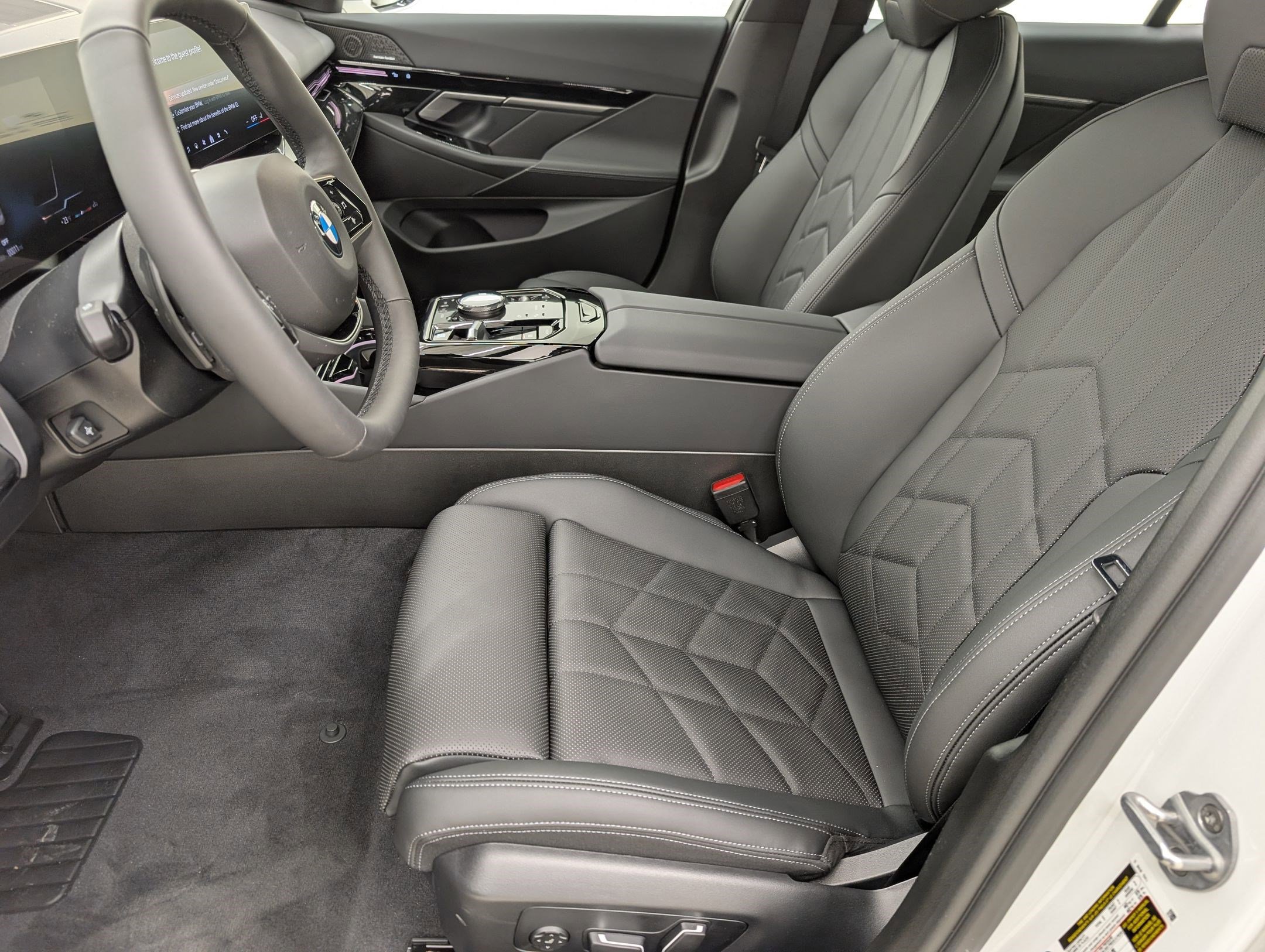 New 2026 BMW 530i RWD image 5