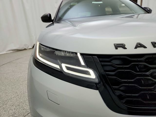 Certified 2022 Land Rover Range Rover Velar R-Dynamic S AWD/4WD image 26
