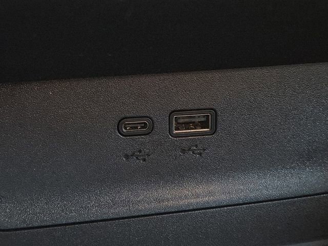 Used 2025 Chevrolet Equinox LT image 8