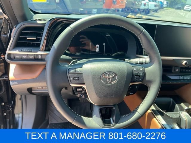 Used 2025 Toyota Crown Signia AWD/4WD image 21