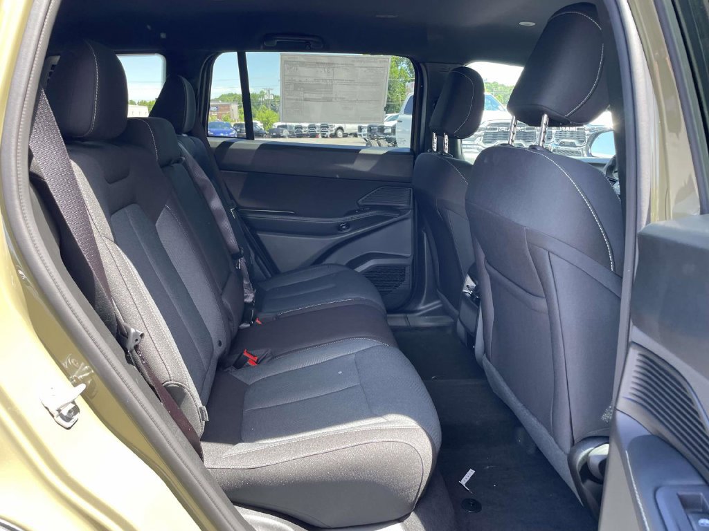 New 2026 Jeep Cherokee Laredo AWD/4WD image 16