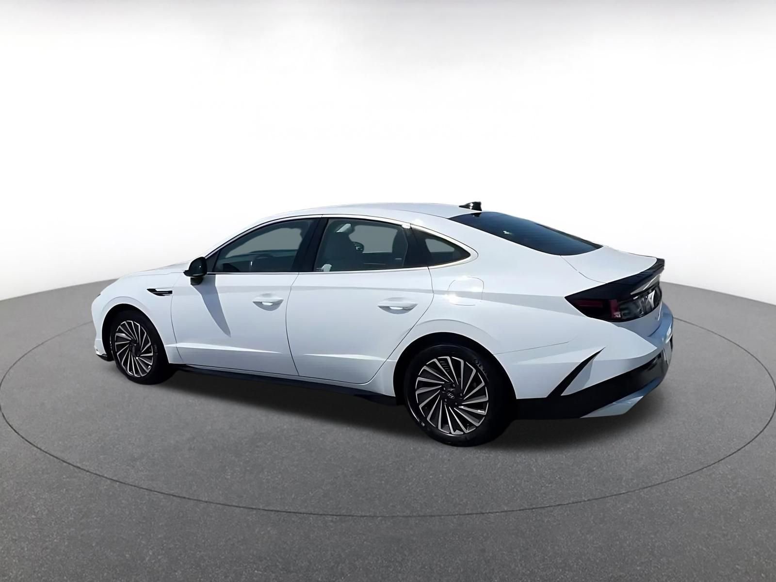 Used 2025 Hyundai Sonata SEL image 14