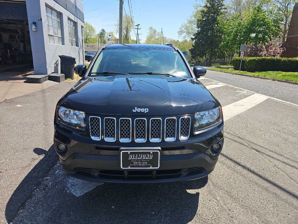 Used 2015 Jeep Compass Latitude image 4