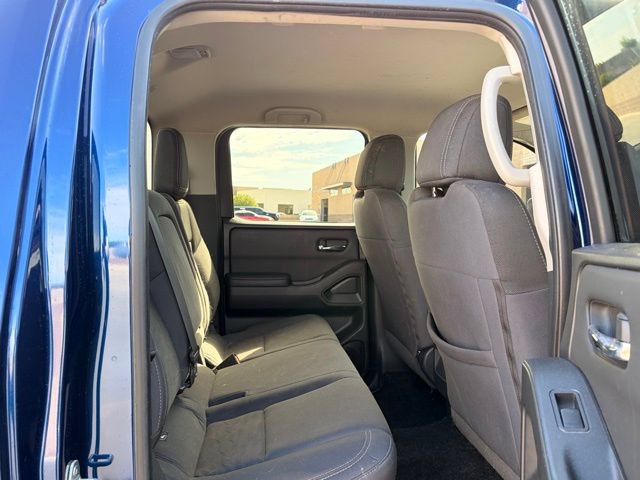 Used 2023 Nissan Frontier SV w/ Tow Package RWD image 17