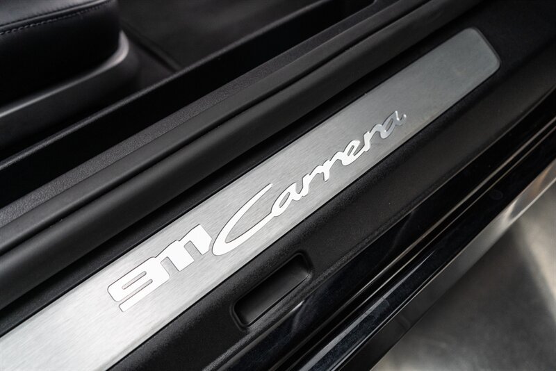 Used 2024 Porsche 911 Carrera RWD image 55