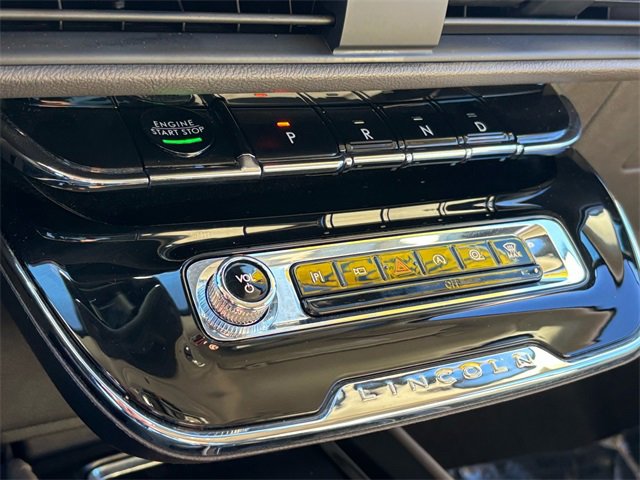 Used 2023 Lincoln Corsair Reserve w/ Jet Appearance Package image 26