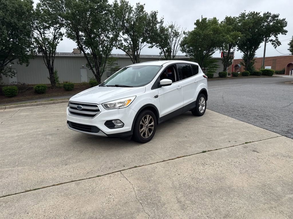 Used 2017 Ford Escape SE FWD image 12