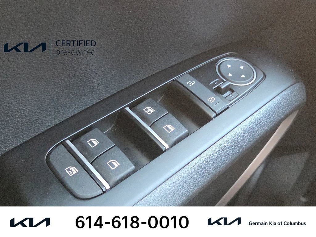 Certified 2025 Kia Soul LX FWD image 26