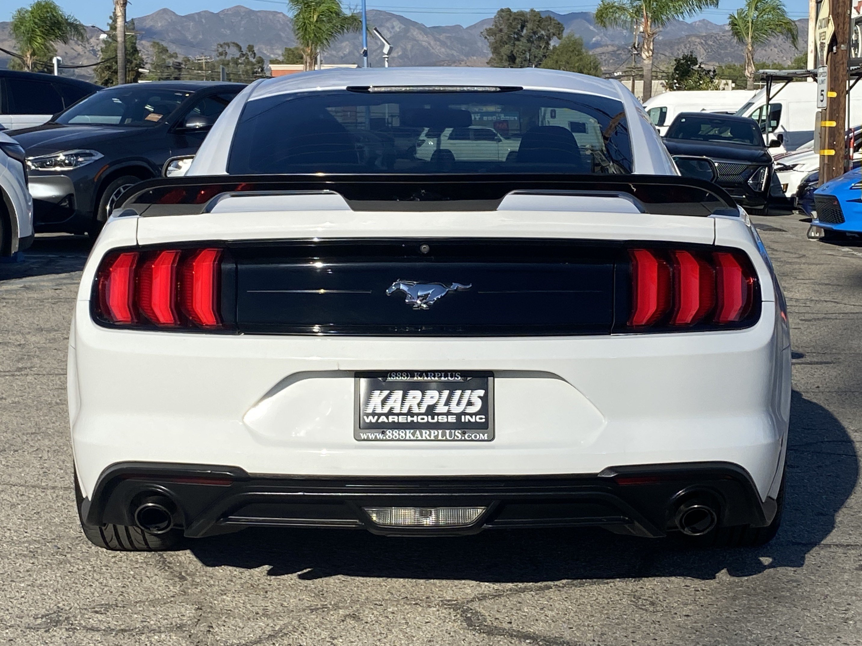 Used 2018 Ford Mustang Coupe RWD image 8