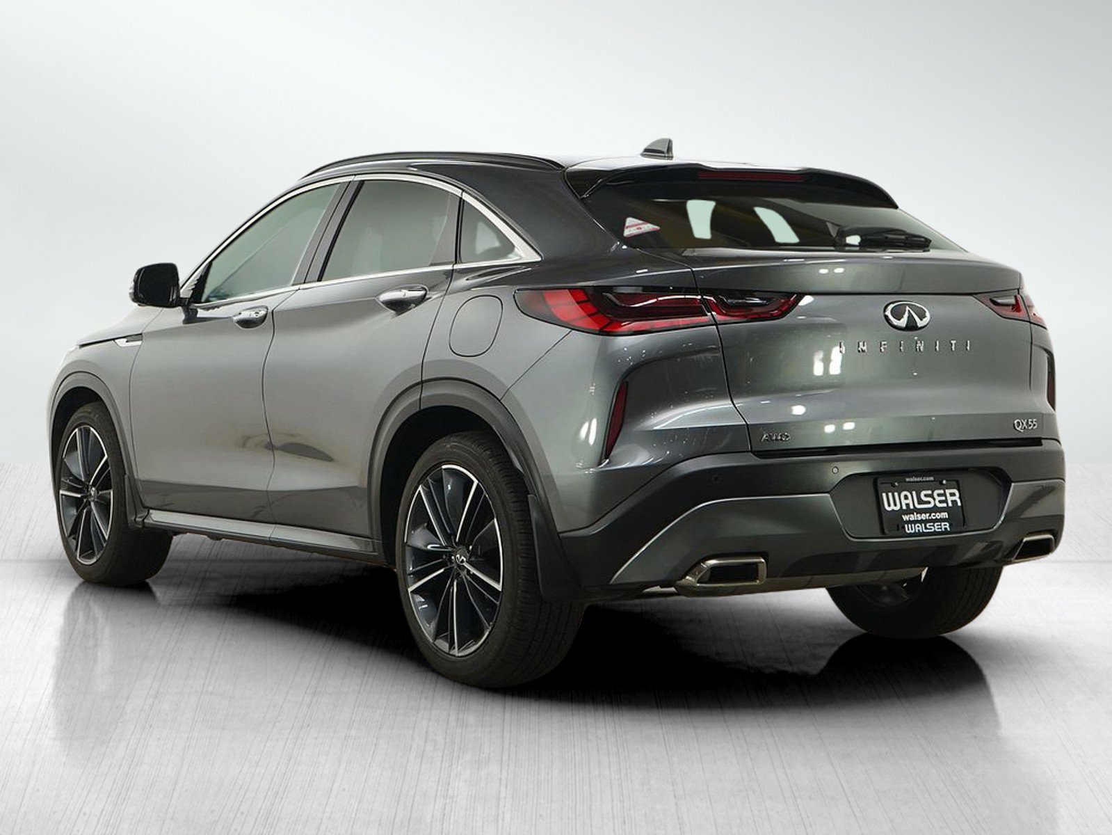 Used 2025 INFINITI QX55 Sensory w/ Lighting Package AWD/4WD image 3