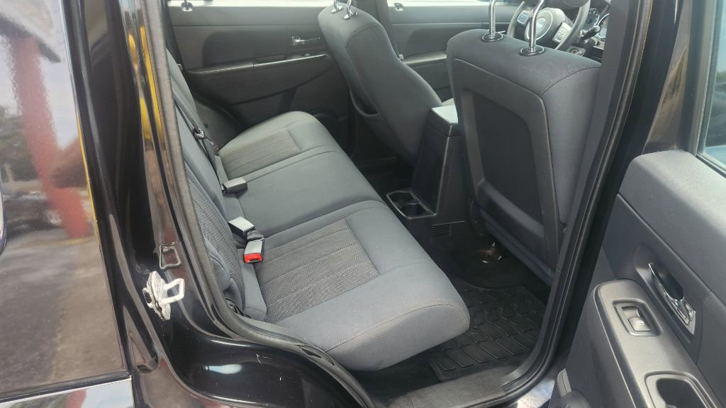 Used 2012 Jeep Liberty Sport AWD/4WD image 17