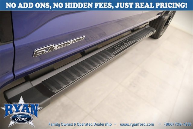 New 2026 Ford F250 Lariat w/ Black Appearance Package image 30