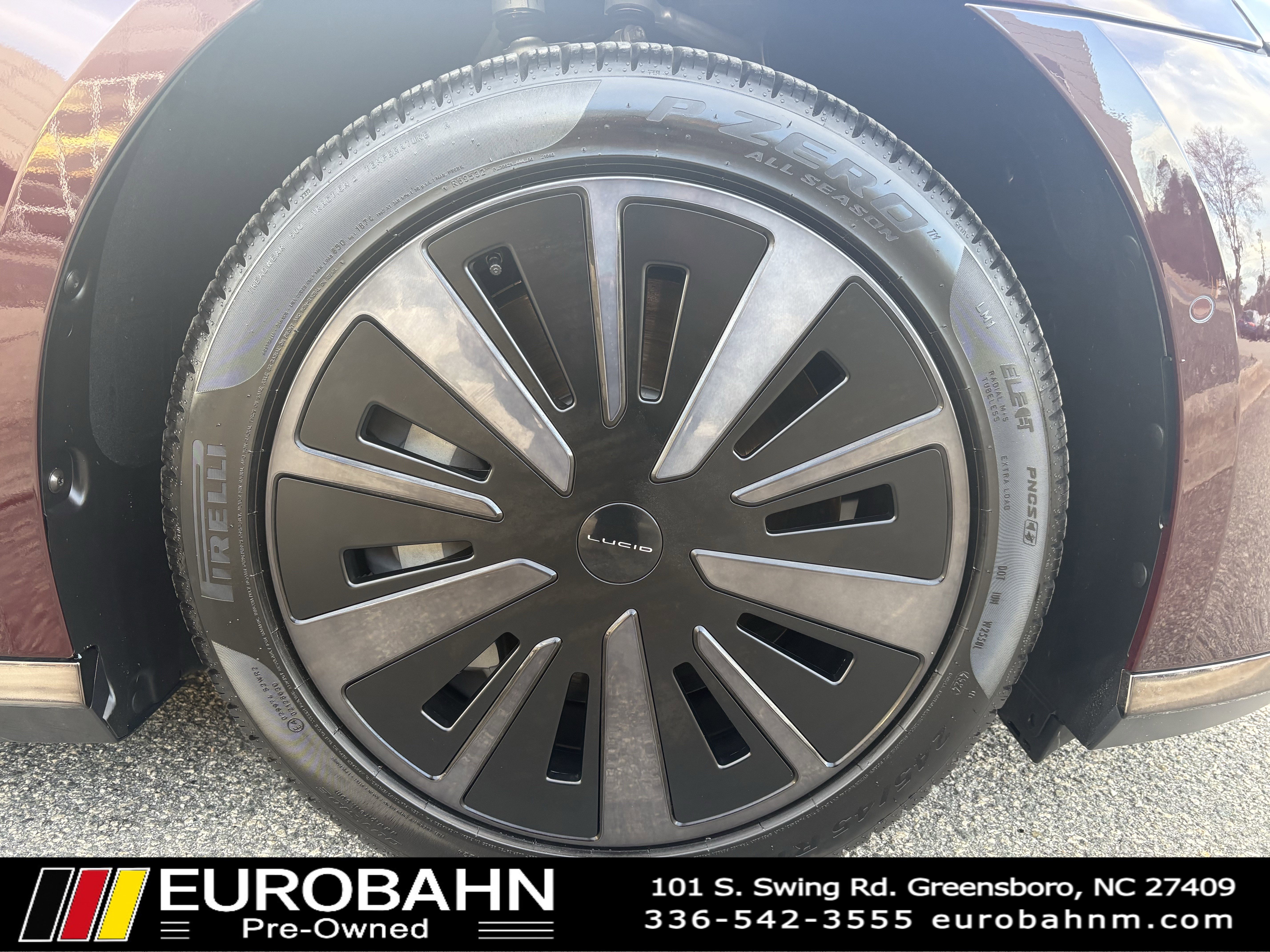 Used 2025 Lucid Air Touring image 34