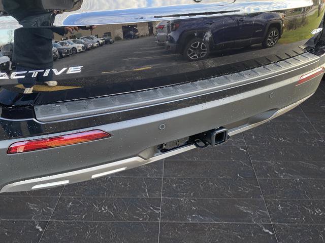 New 2026 Ford Explorer Active w/ Active Comfort Package image 34