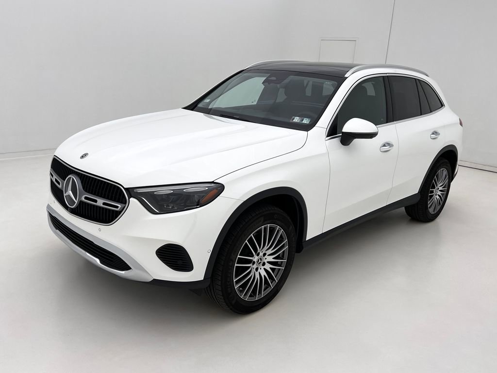 Used 2024 Mercedes-Benz GLC 300 4MATIC image 4