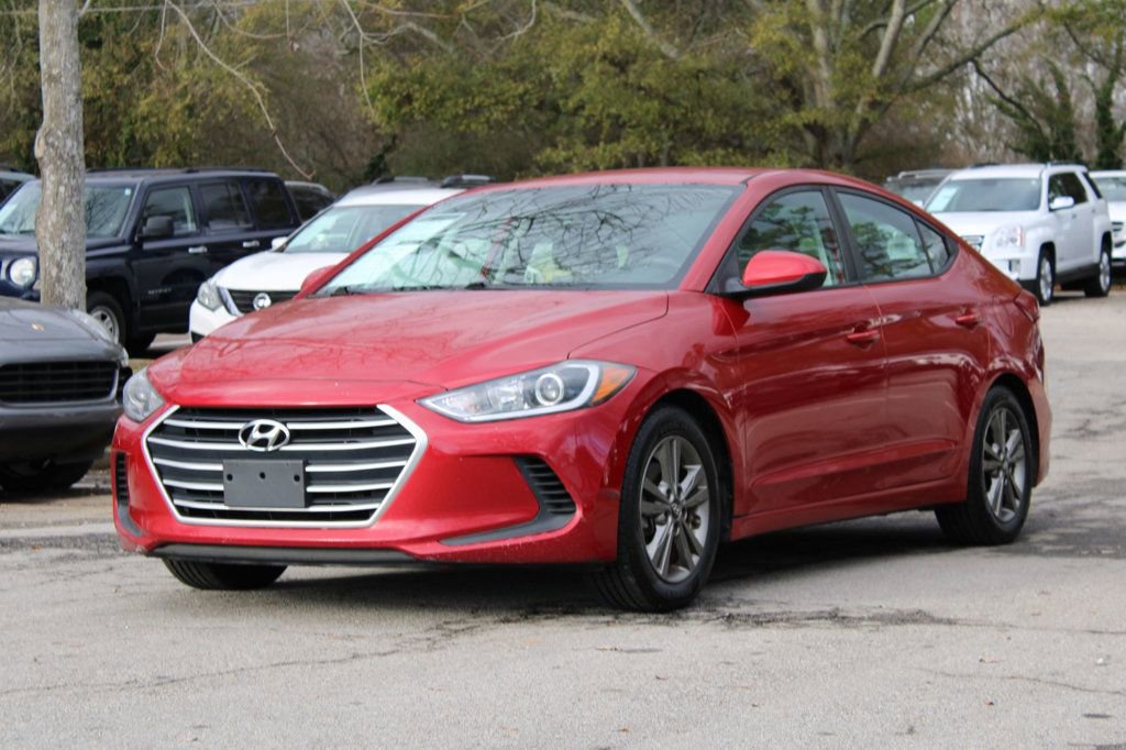 Used 2018 Hyundai Elantra SEL image 3