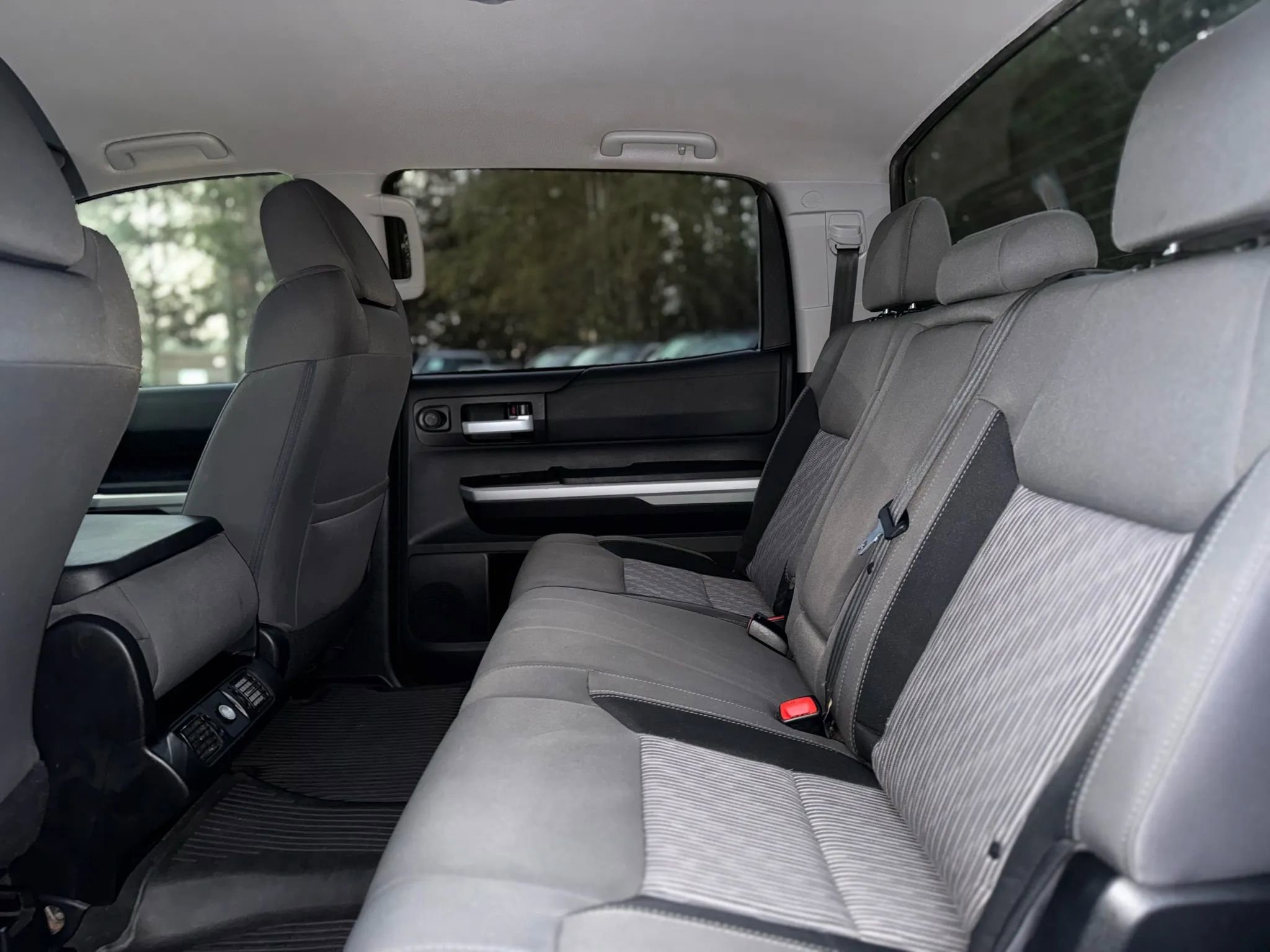 Used 2015 Toyota Tundra SR5 image 23