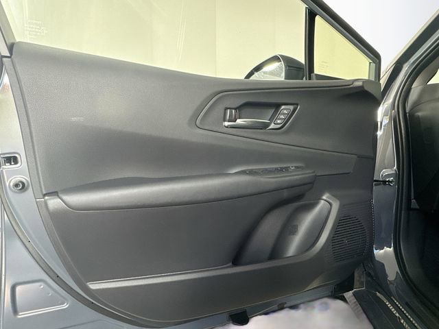 New 2026 Toyota Prius Plug-In Hybrid FWD image 13