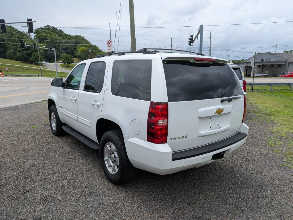 Used 2013 Chevrolet Tahoe LT RWD image 2