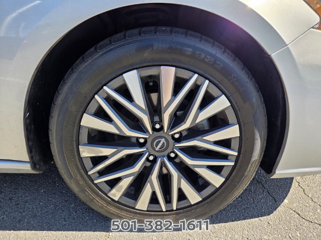 Used 2023 Nissan Altima 2.5 SV FWD image 23