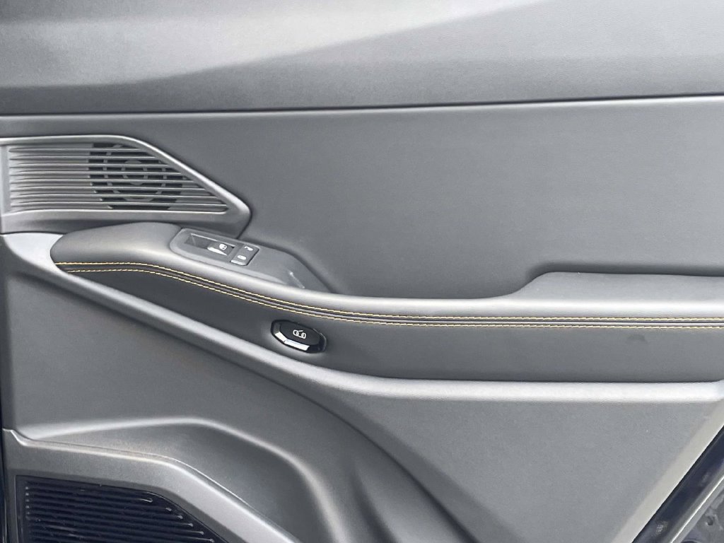 New 2026 Jeep Cherokee Limited AWD/4WD image 19