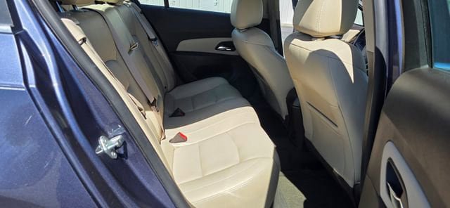 Used 2014 Chevrolet Cruze LTZ w/ Enhanced Safety Package FWD image 13