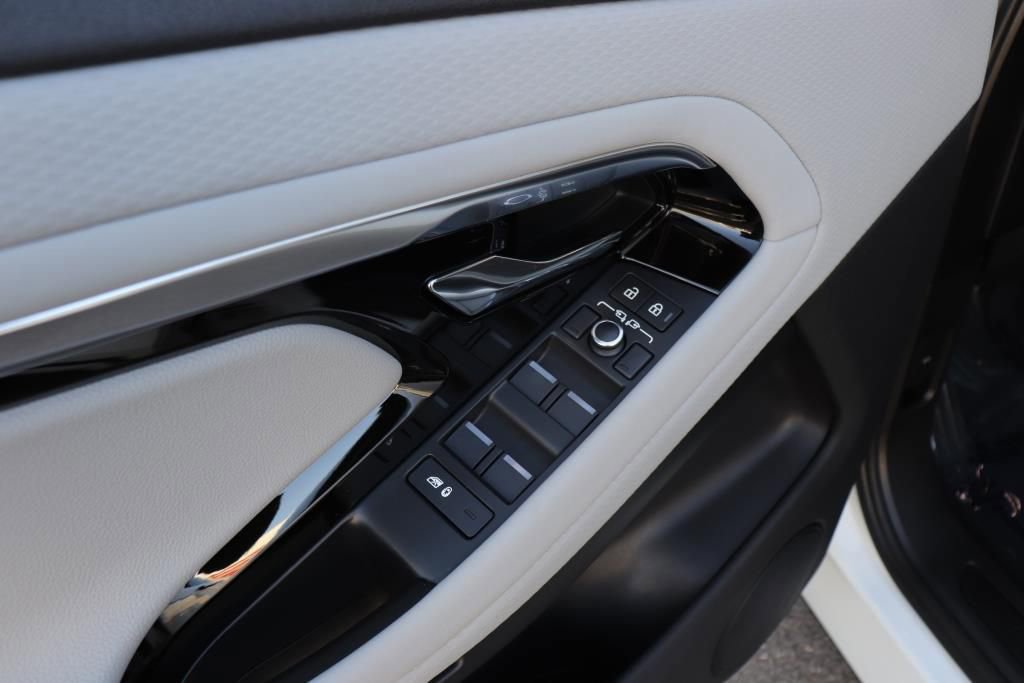 Used 2021 Land Rover Range Rover Evoque S image 38