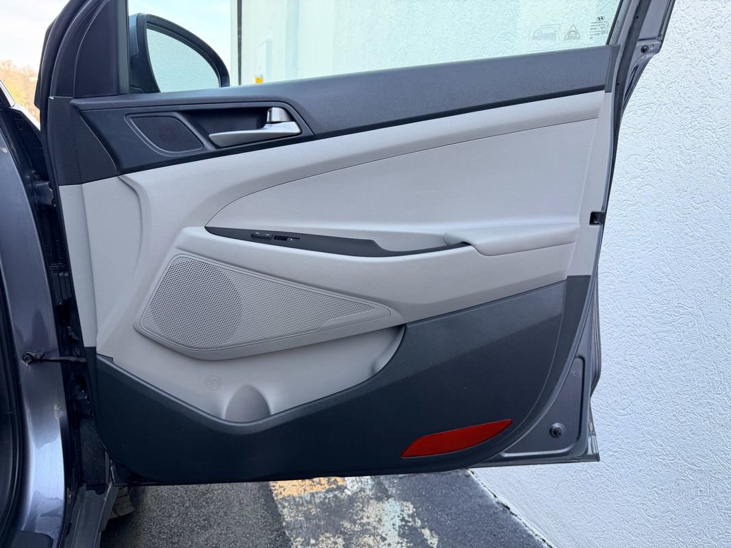 Used 2018 Hyundai Tucson SE AWD/4WD image 23