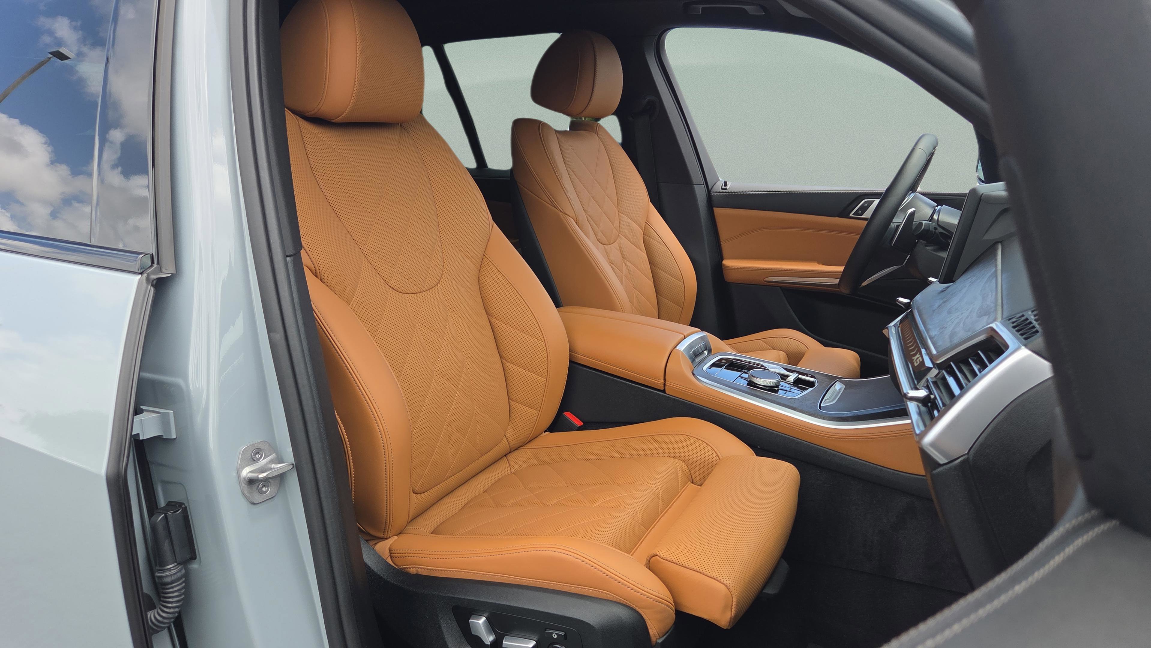 Certified 2024 BMW X5 sDrive40i w/ M Sport Package image 18