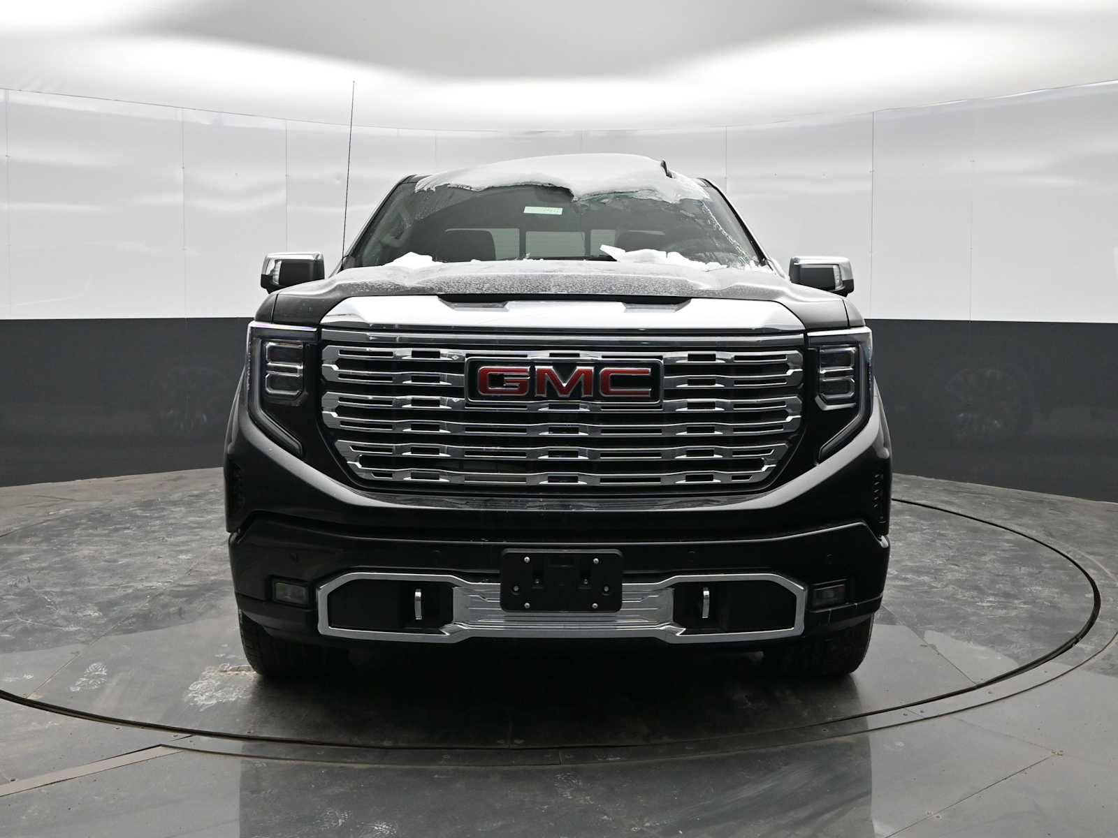 New 2026 GMC Sierra 1500 Denali w/ Denali Reserve Package image 3