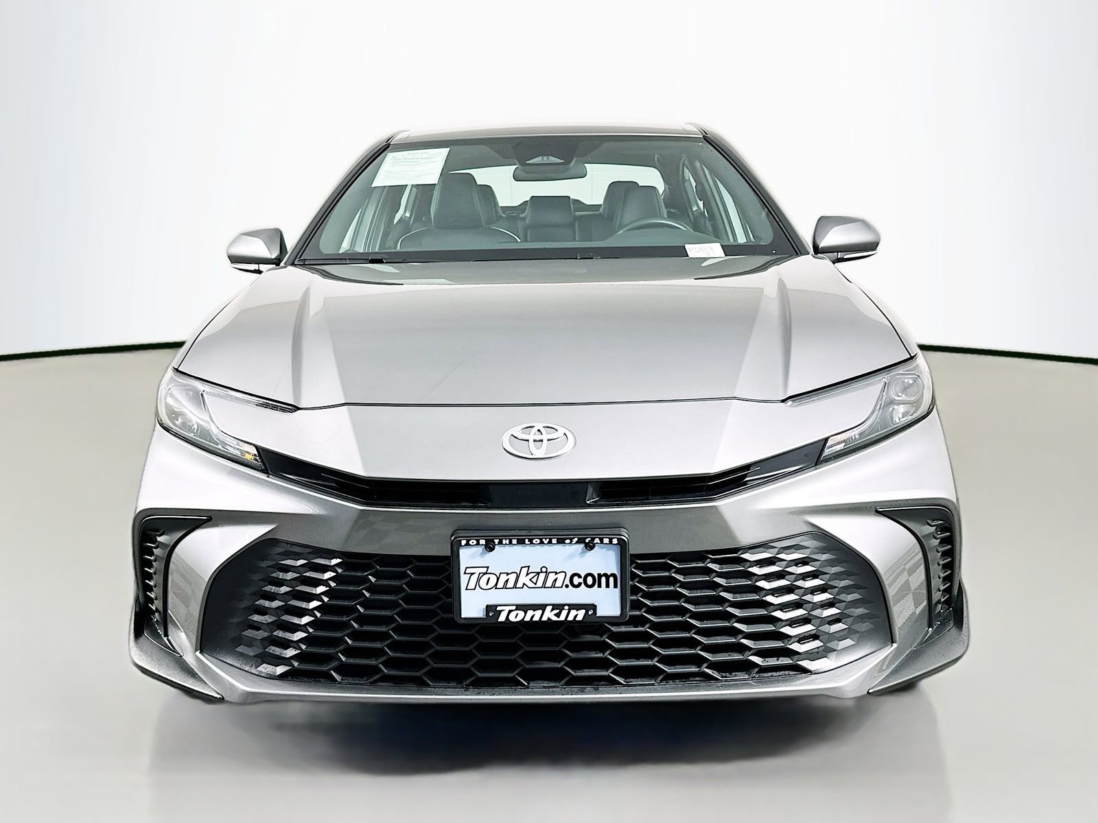 Certified 2025 Toyota Camry SE AWD/4WD image 2