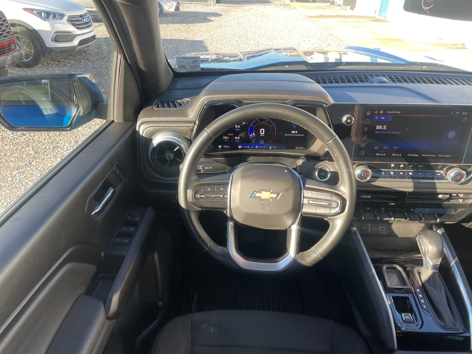 Used 2024 Chevrolet Colorado LT w/ LT Convenience Package image 11