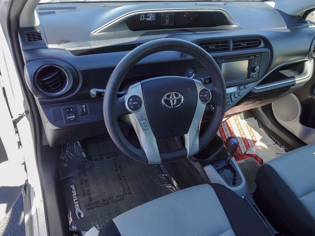 Used 2014 Toyota Prius C Three image 10