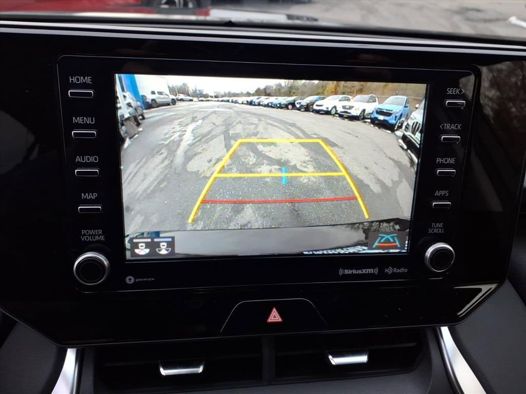 Used 2022 Toyota Venza LE image 23