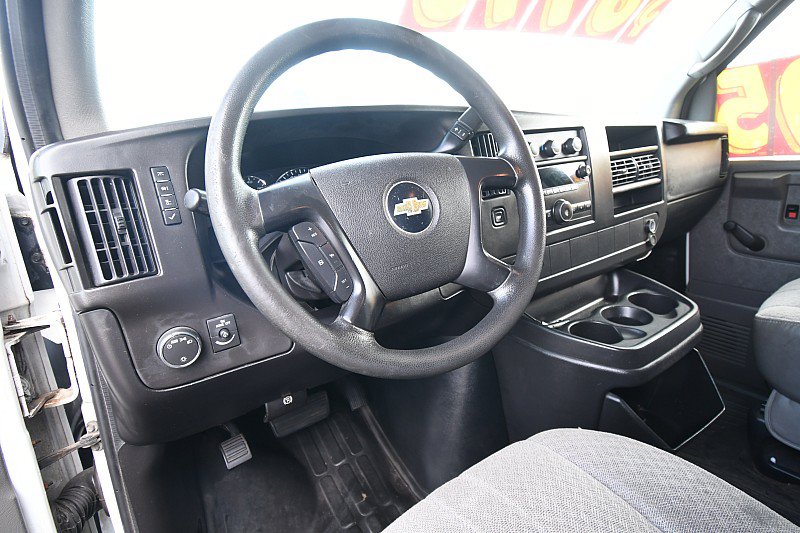Used 2013 Chevrolet Express 3500 RWD image 12