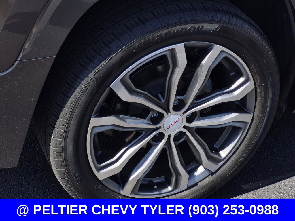 Used 2020 GMC Terrain Denali w/ Denali Premium Package AWD/4WD image 7