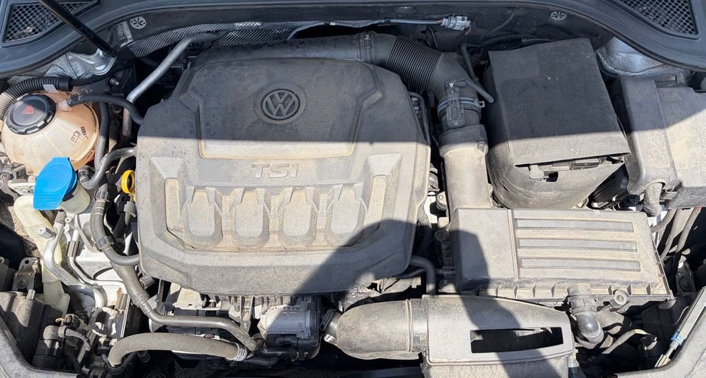 Used 2018 Volkswagen Passat 2.0T SEL Premium FWD image 8