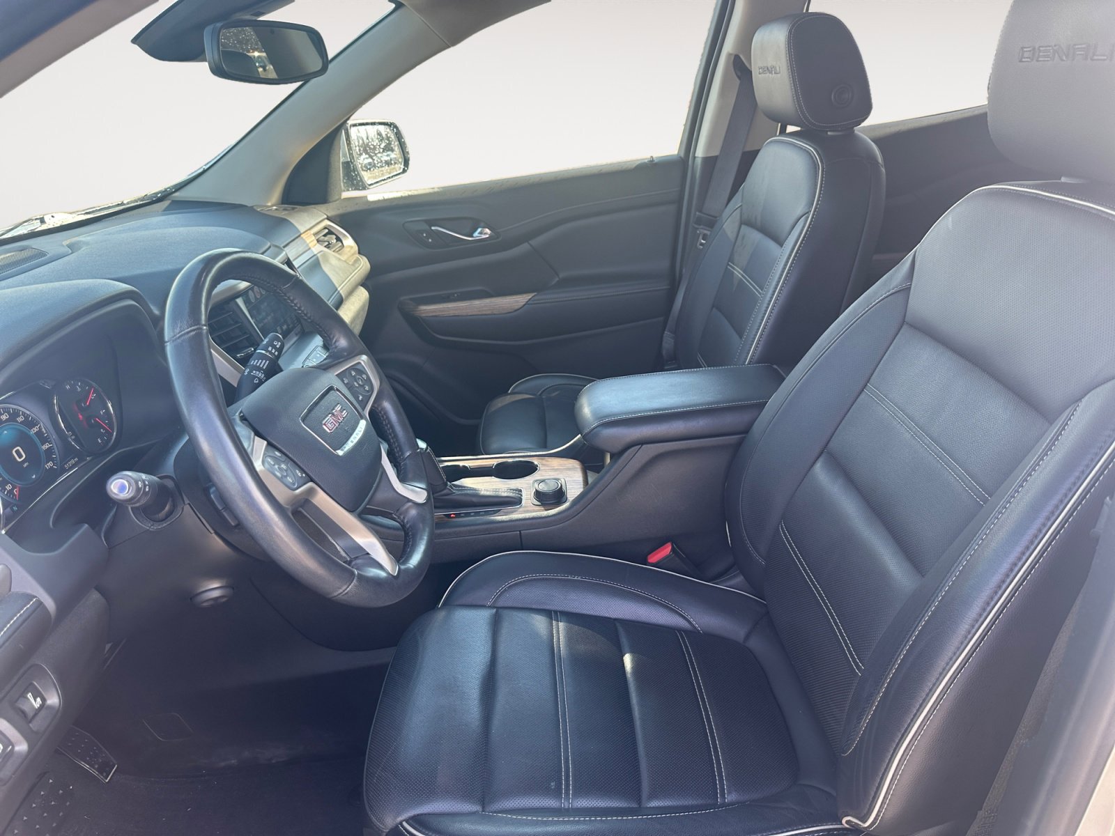 Used 2019 GMC Acadia Denali w/ Technology Package image 9