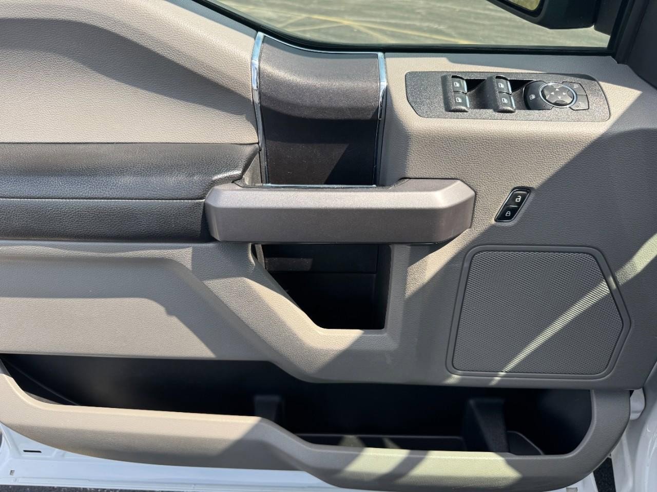 Used 2019 Ford F150 XLT w/ Trailer Tow Package image 11