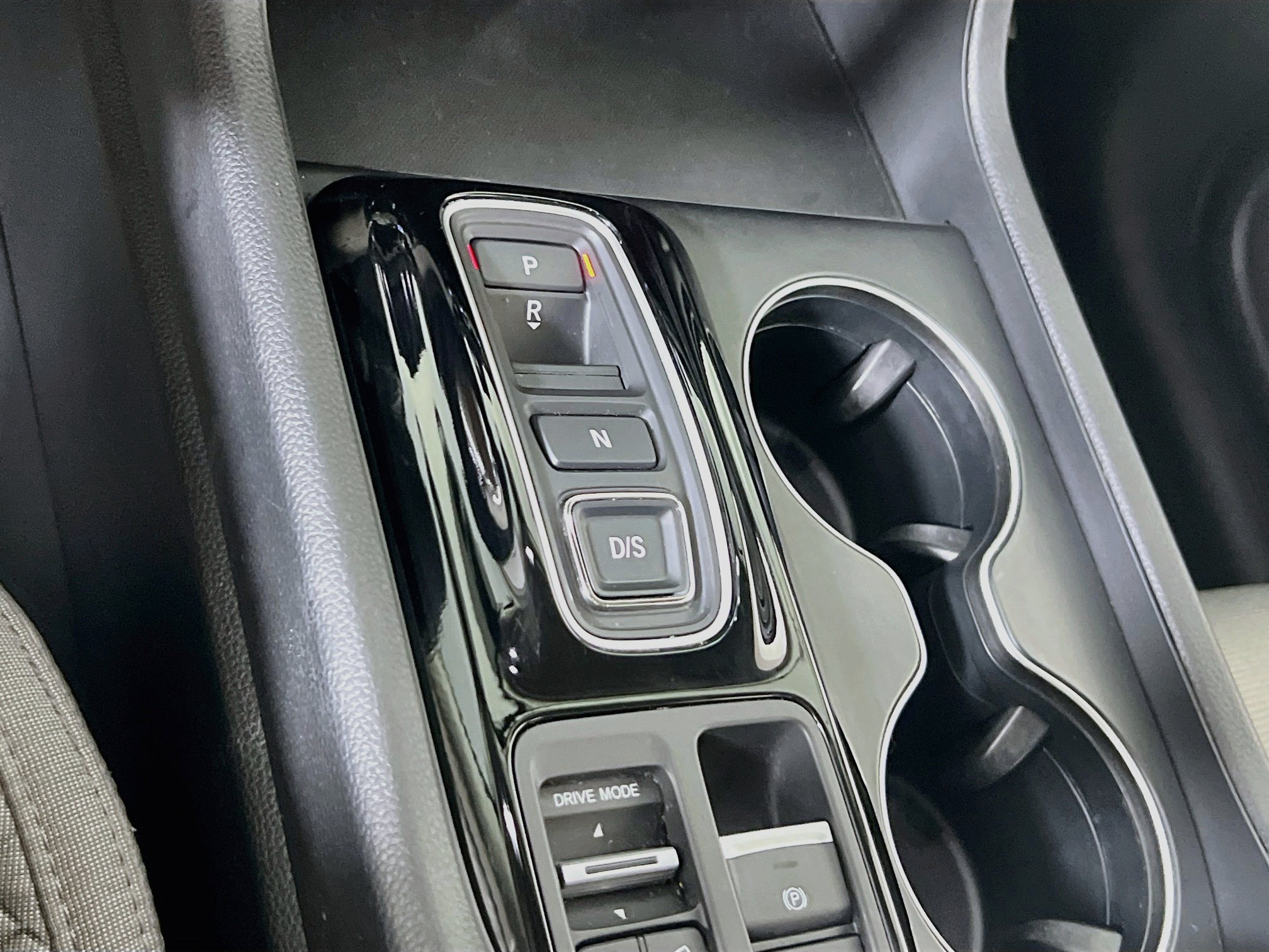 Used 2023 Honda Pilot LX image 16