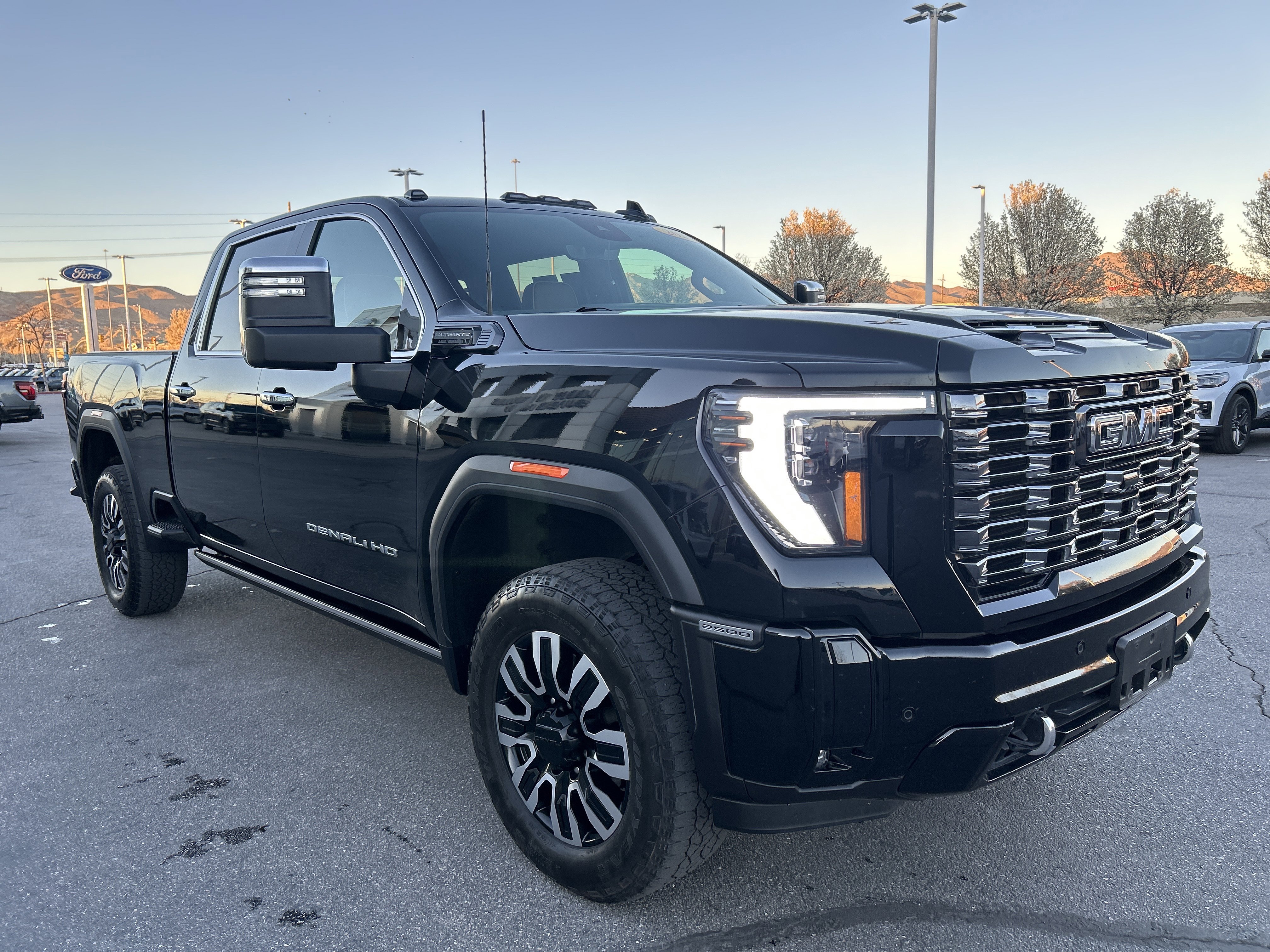 Used 2025 GMC Sierra 2500 Denali Ultimate w/ Max Trailering Package image 7