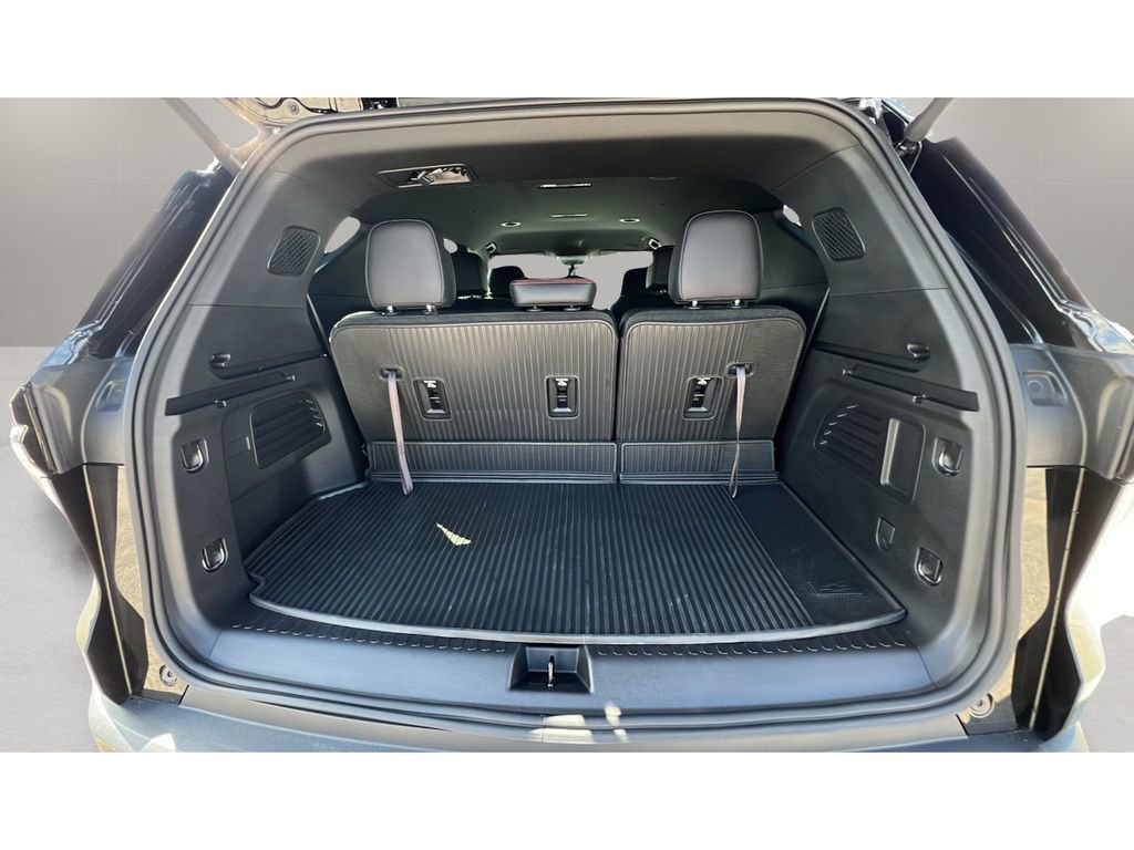 Certified 2025 Chevrolet Traverse Z71 w/ Driver Confidence Package image 30