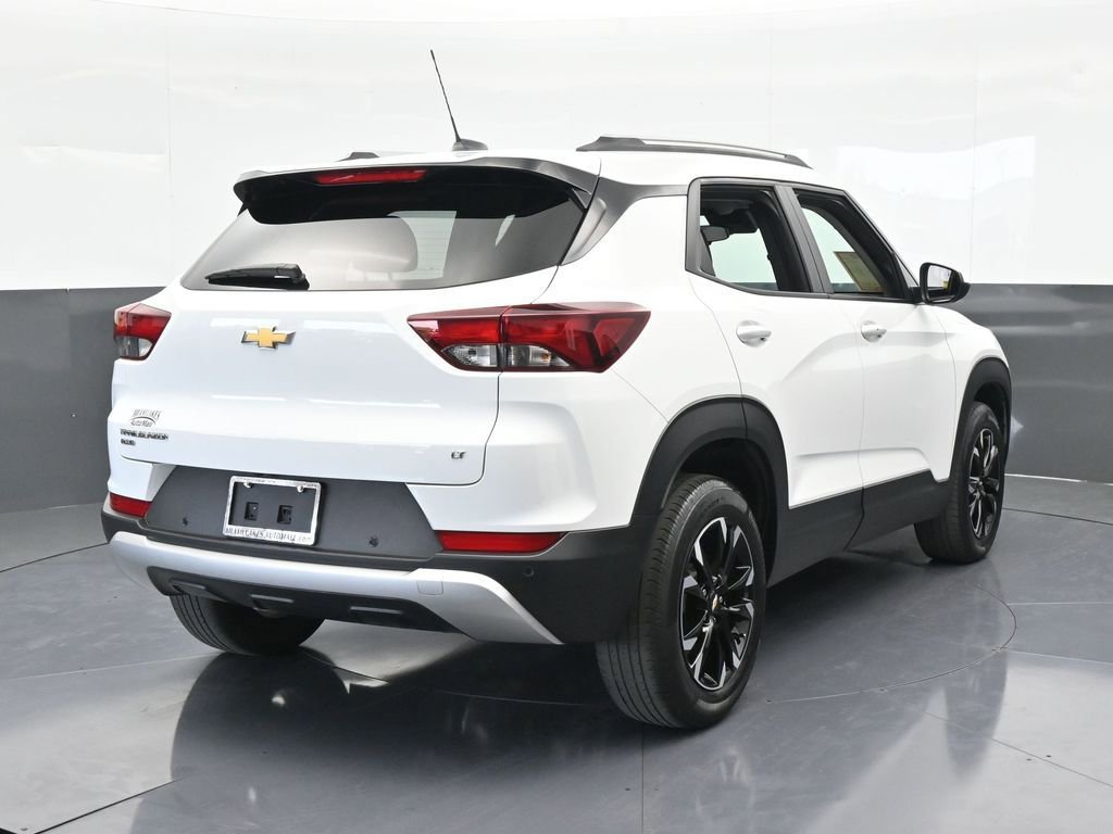 Used 2022 Chevrolet TrailBlazer LT w/ Driver Confidence Package image 5