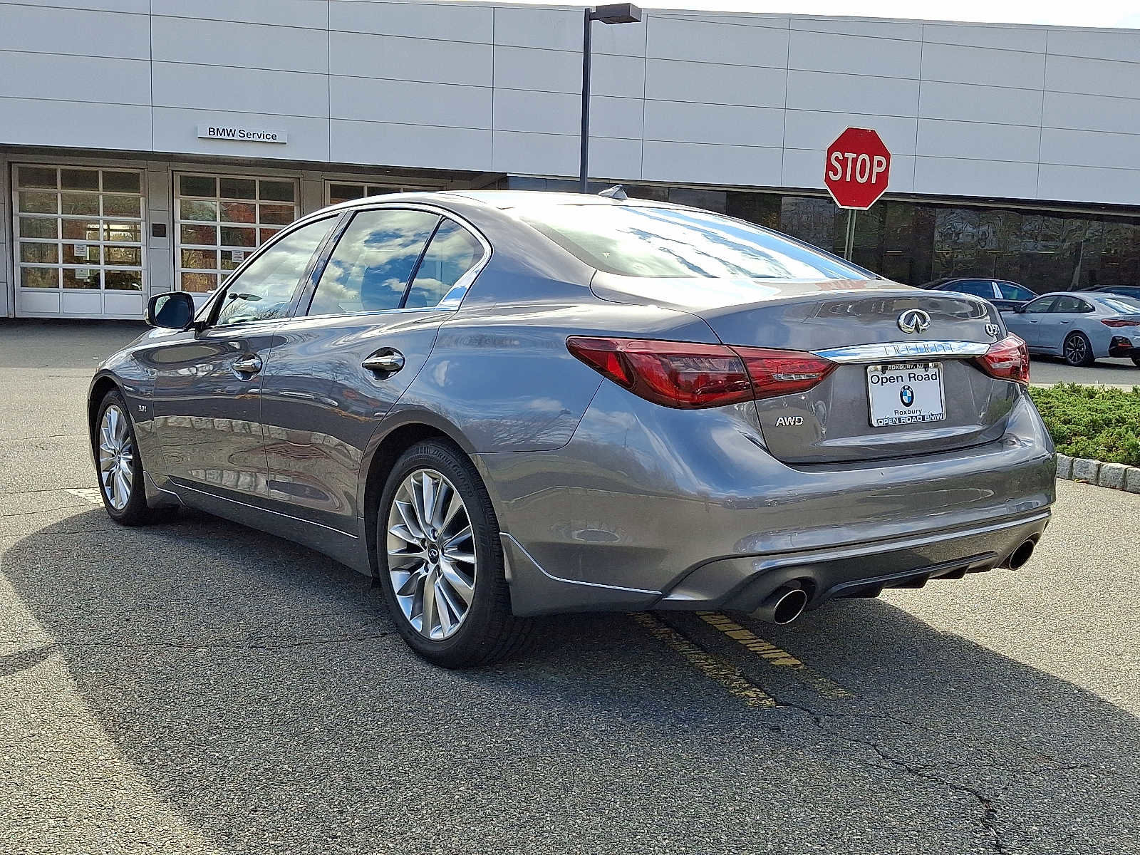 Used 2019 INFINITI Q50 Luxe w/ Essential Package (3.0T Luxe) image 4