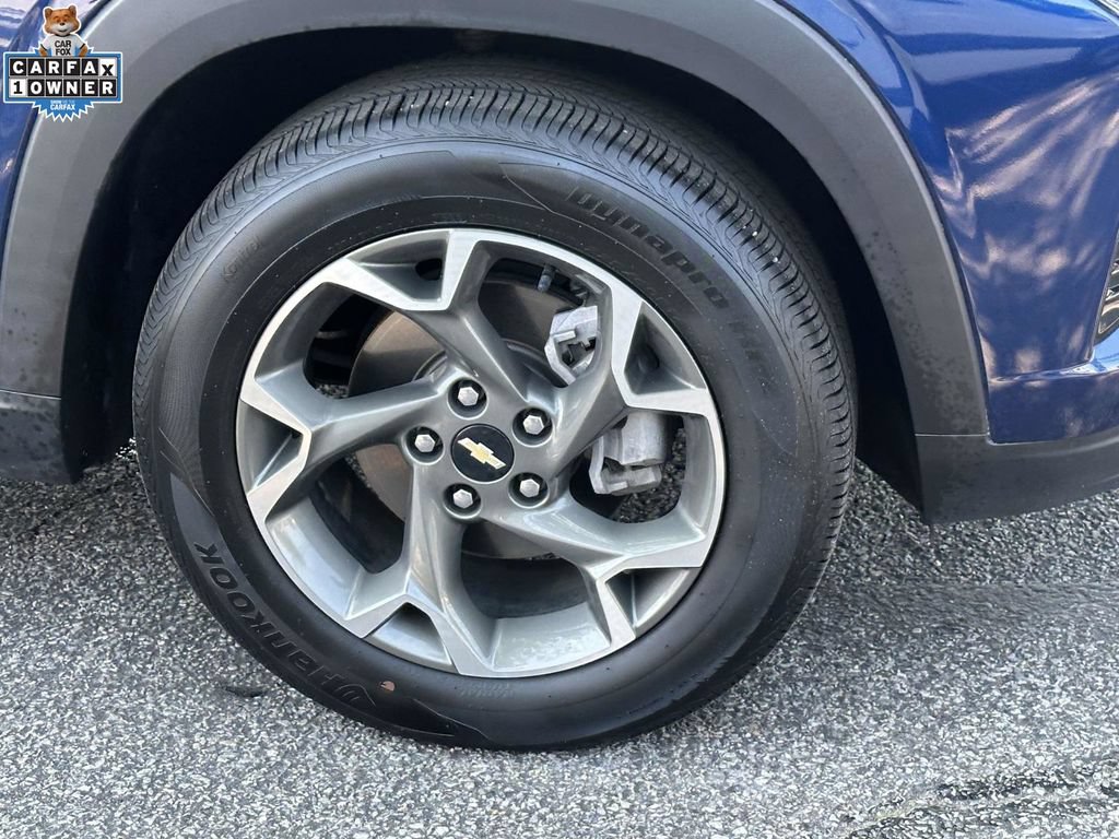 Used 2024 Chevrolet Trax LT w/ Sunroof Package FWD image 7